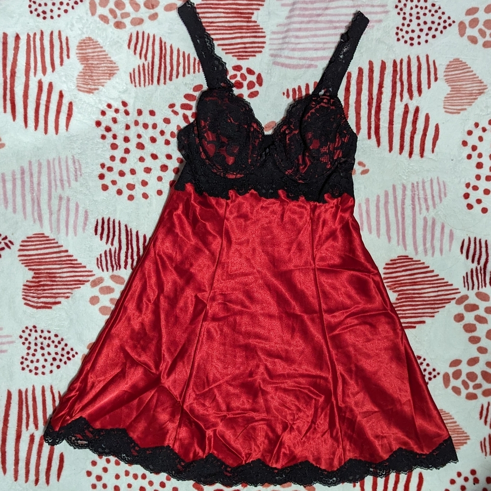 Victoria's Secret Slip Size Small